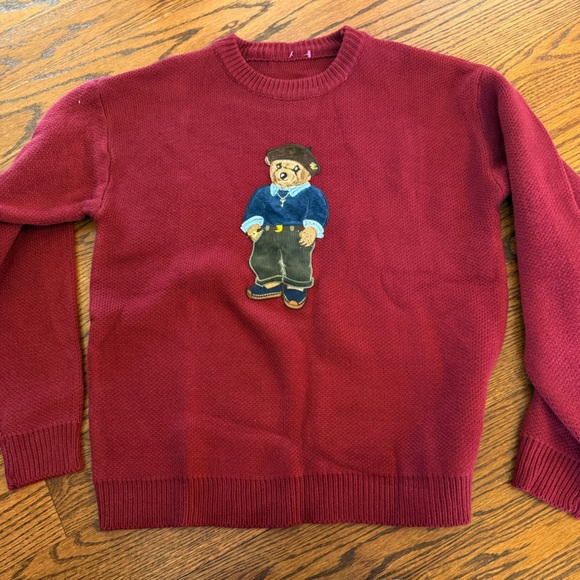 Sweaters - Red Crewneck Sweater with Bear Motif M/L
